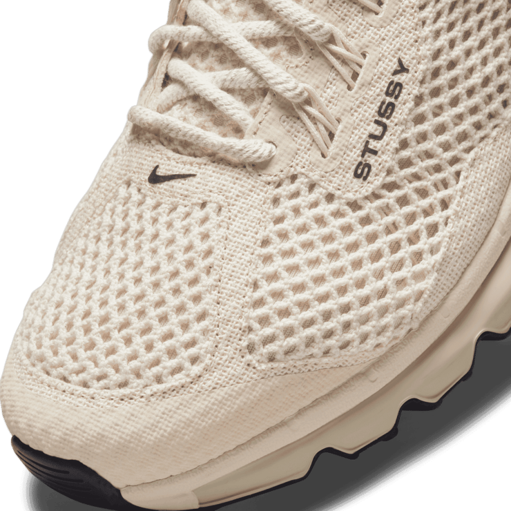 Nike Air Max 2013 Stussy Fossil Angle 4
