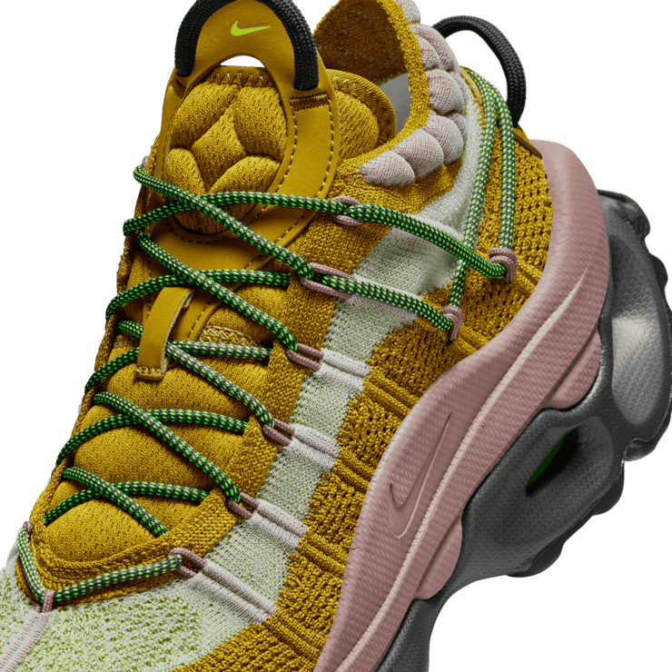 Nike Air Max Flyknit Venture Bronzine (W) Angle 4