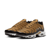 Nike Air Max Plus Golden Harvest Black Angle 2