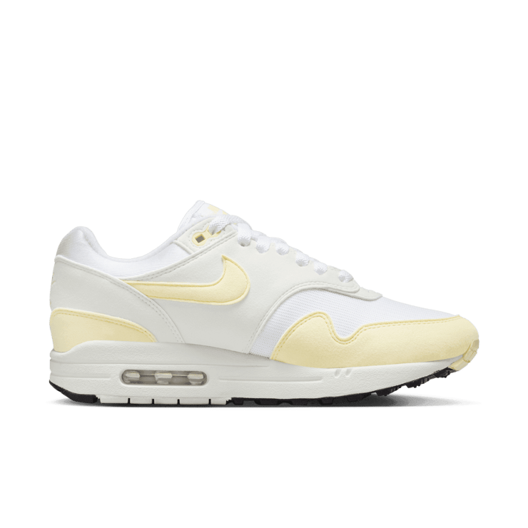 Nike Air Max 1 White Alabaster (W) Angle 1