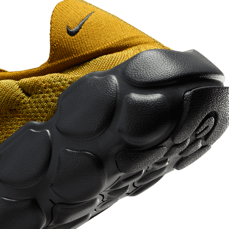 Nike Flyknit Haven Bronzine (W) Angle 5