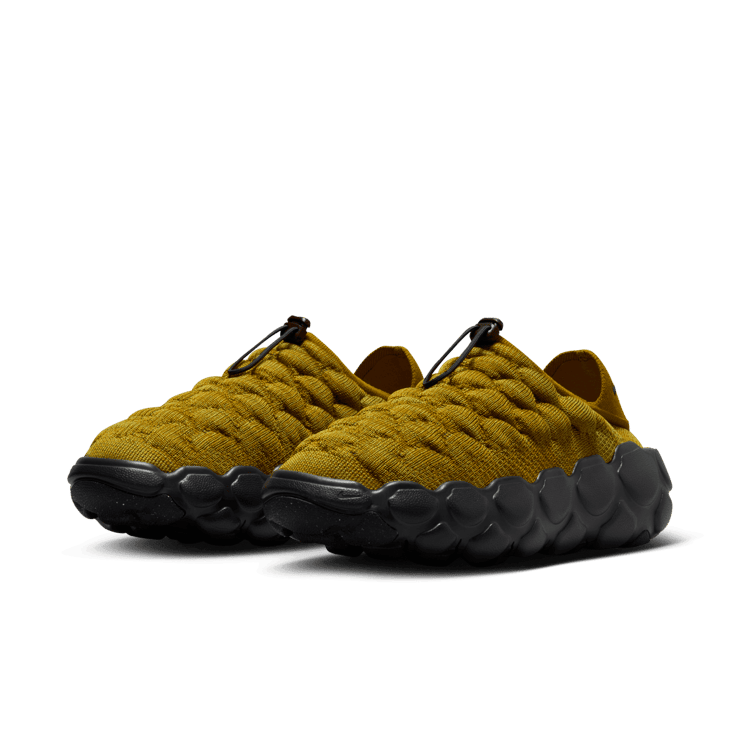 Nike Flyknit Haven Bronzine (W) Angle 2