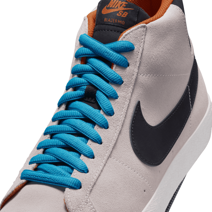Nike SB Zoom Blazer Mid Olympic Angle 4