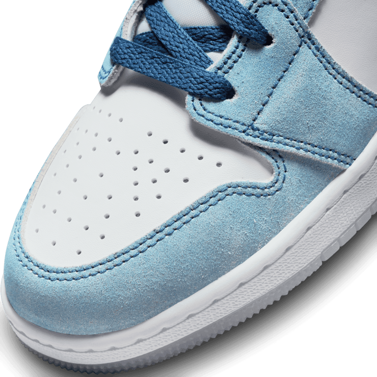 Jordan 1 Mid French Blue (GS) Angle 4