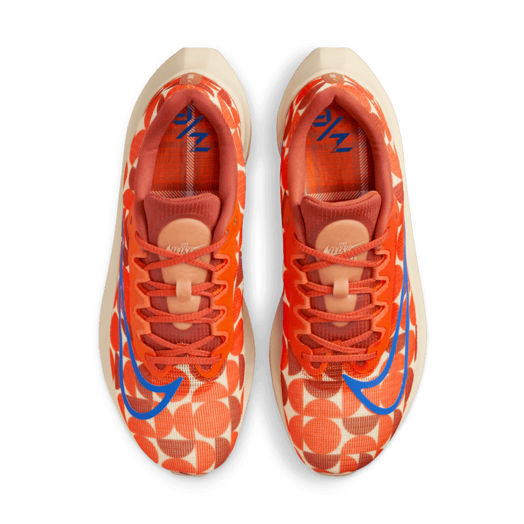 Nike Zoom Fly 5 Premium Road Angle 1