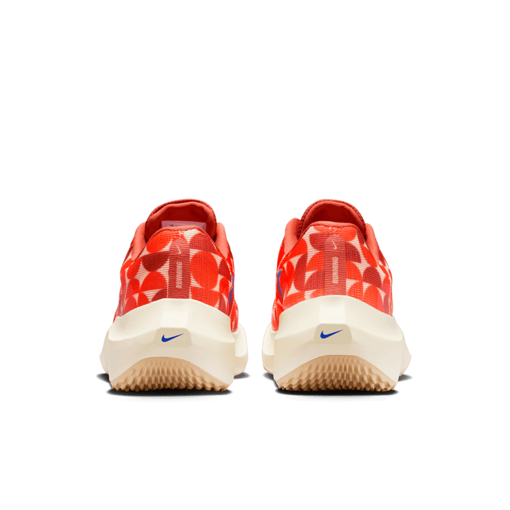 Nike Zoom Fly 5 Premium Road Angle 3