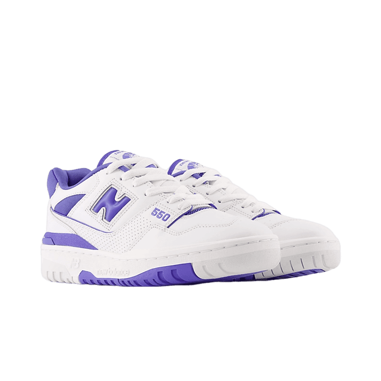 New Balance 550 Aura (W) Angle 2