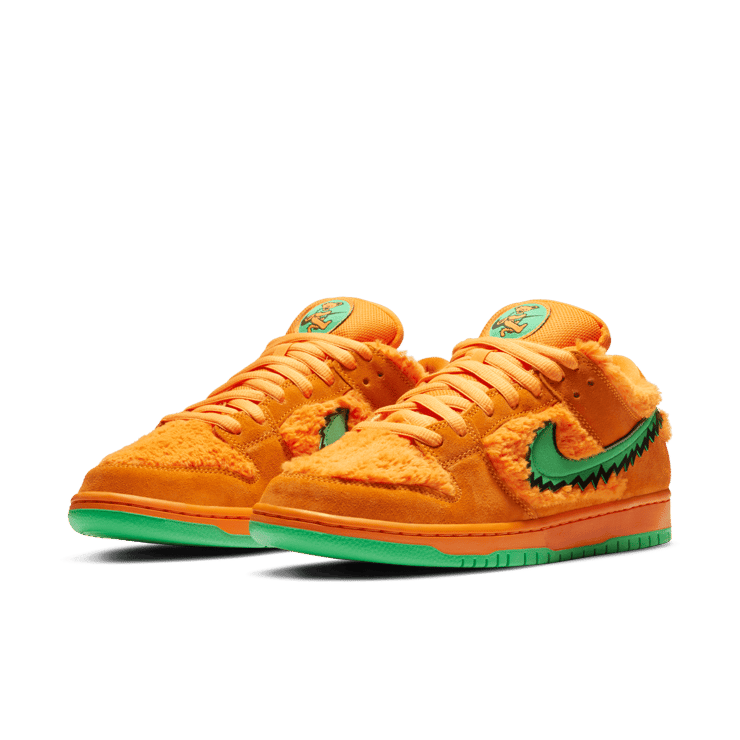 Nike SB Dunk Low Grateful Dead Bears Orange Angle 2