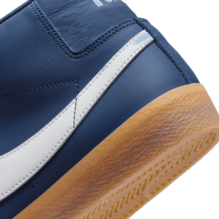 Nike SB Zoom Blazer Mid ISO Orange Label Navy Gum Angle 5