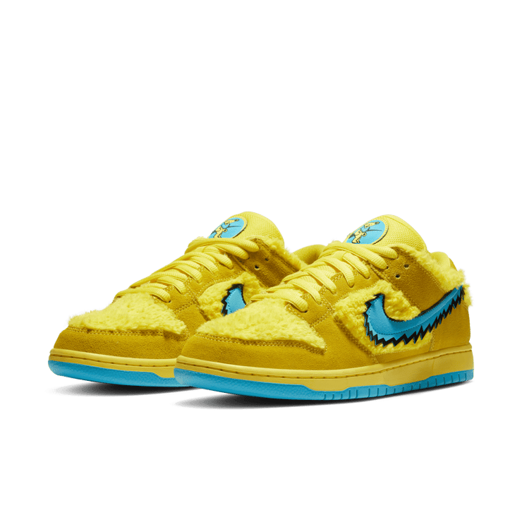 Nike SB Dunk Low Grateful Dead Bears Yellow Angle 2