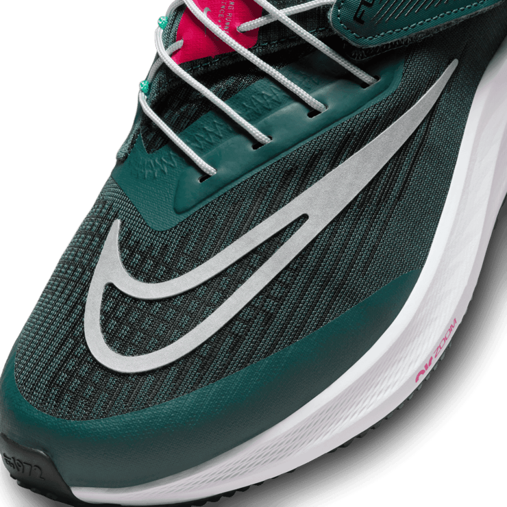 Nike Air Zoom Pegasus 39 FlyEase Easy On/Off Road (Wide) Angle 4