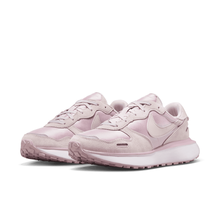 Nike Phoenix Waffle Angle 2