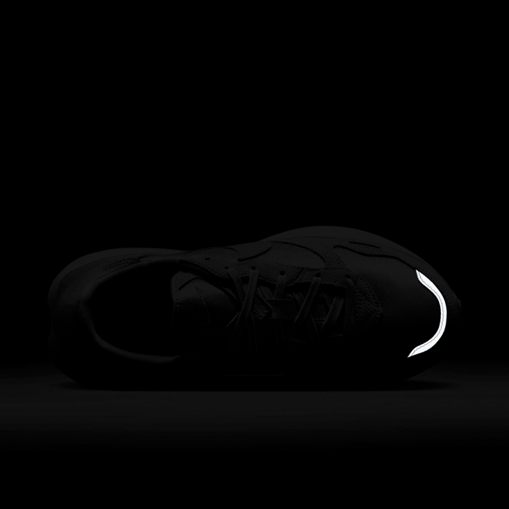 Nike Phoenix Waffle Angle 6