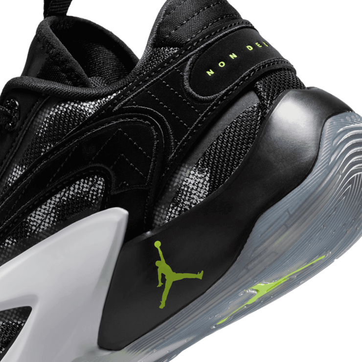 Jordan Luka 2 Black Volt (GS) Angle 5