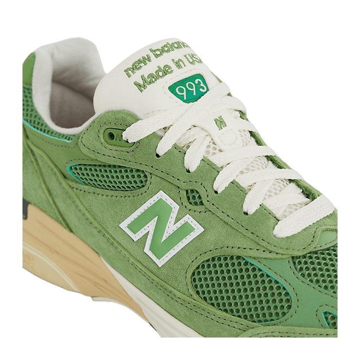 New Balance 993 Made in USA Chive Angle 4