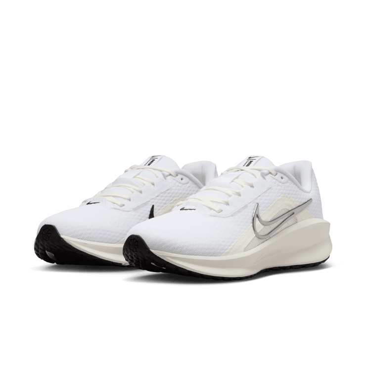 Nike Downshifter 13 Road Angle 2