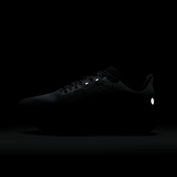 Nike Vomero 17 Road (Extra Wide) Angle 9