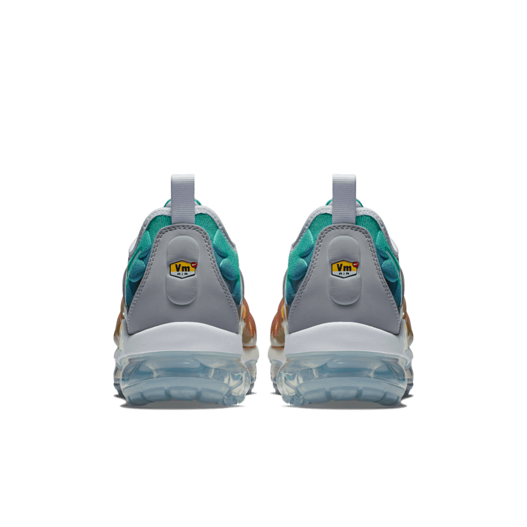 Nike Air Vapormax Plus Rainbow Angle 3