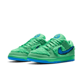 Nike SB Dunk Low Grateful Dead Bears Green Angle 2