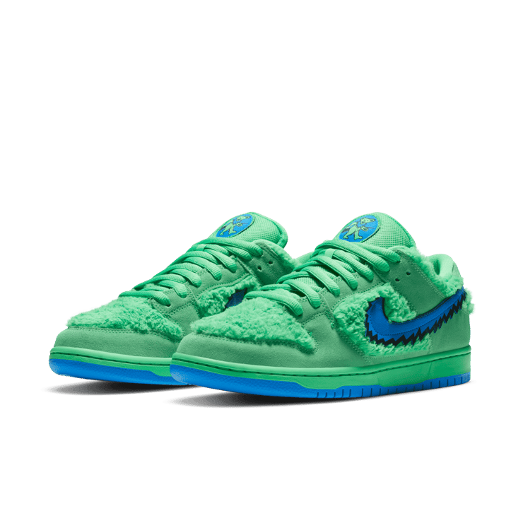 Nike SB Dunk Low Grateful Dead Bears Green Angle 2