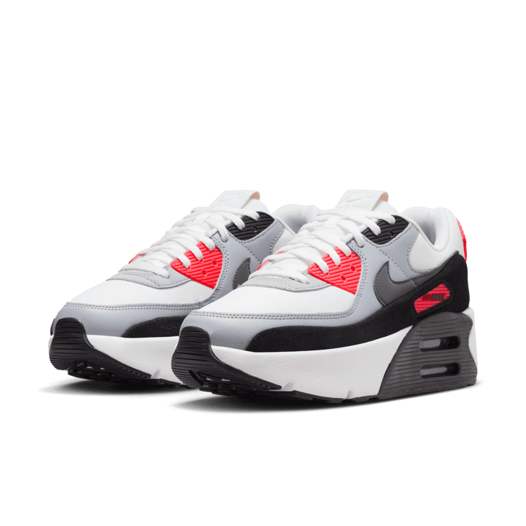 Nike Air Max 90 LV8 Angle 3