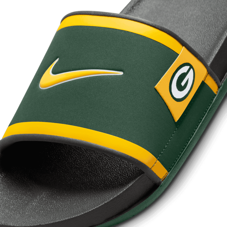 Nike Offcourt (Green Bay Packers) Offcourt Slides Angle 3