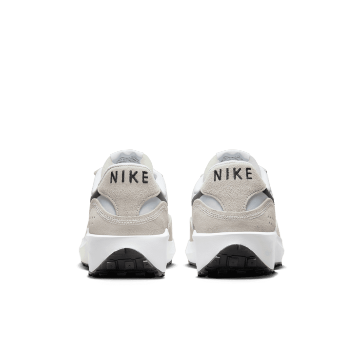 Nike Waffle Nav Angle 3
