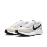 Nike Waffle Nav Angle 2