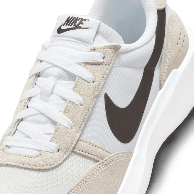 Nike Waffle Nav Angle 4