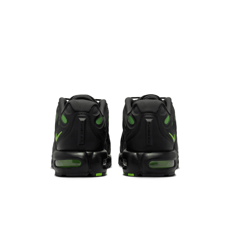 Nike Air Max Plus Drift Black Volt Angle 3