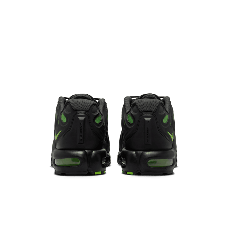 Nike Air Max Plus Drift Black Volt Angle 3