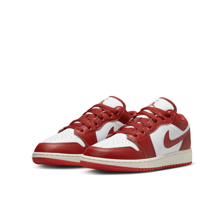 Air Jordan 1 Low SE Dune Red (GS) Angle 2