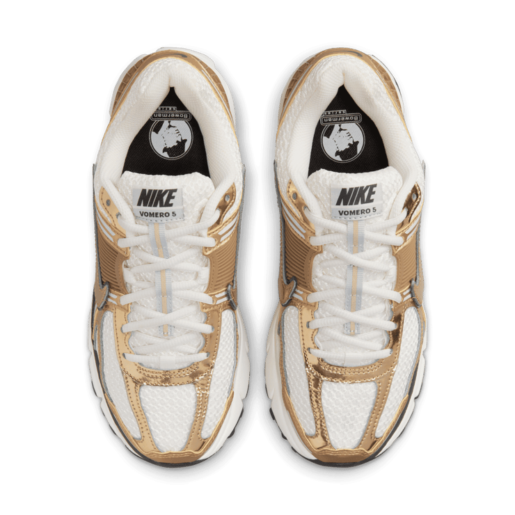 Nike Zoom Vomero 5 Gold (W) Angle 2