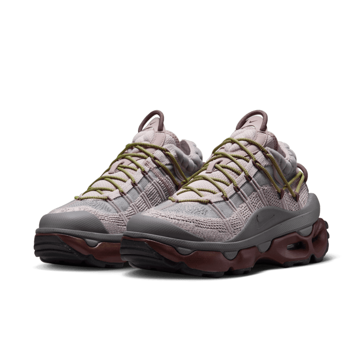 Nike Air Max Flyknit Venture Platinum Violet Earth (W) Angle 2