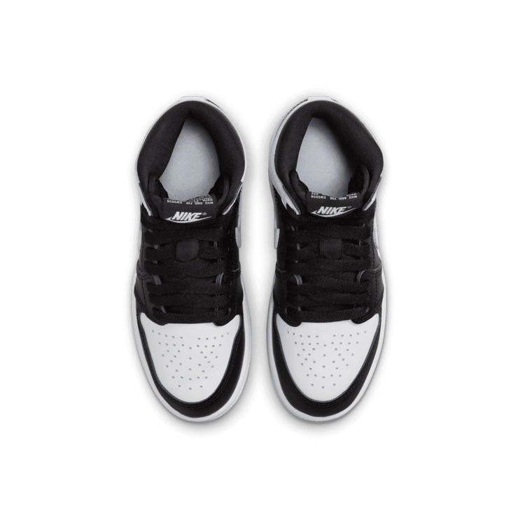 Air Jordan 1 Retro High OG Black White (PS) Angle 1