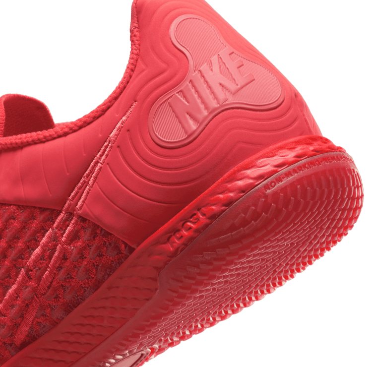 Nike React Gato Indoor/Court Low-Top Soccer Angle 5