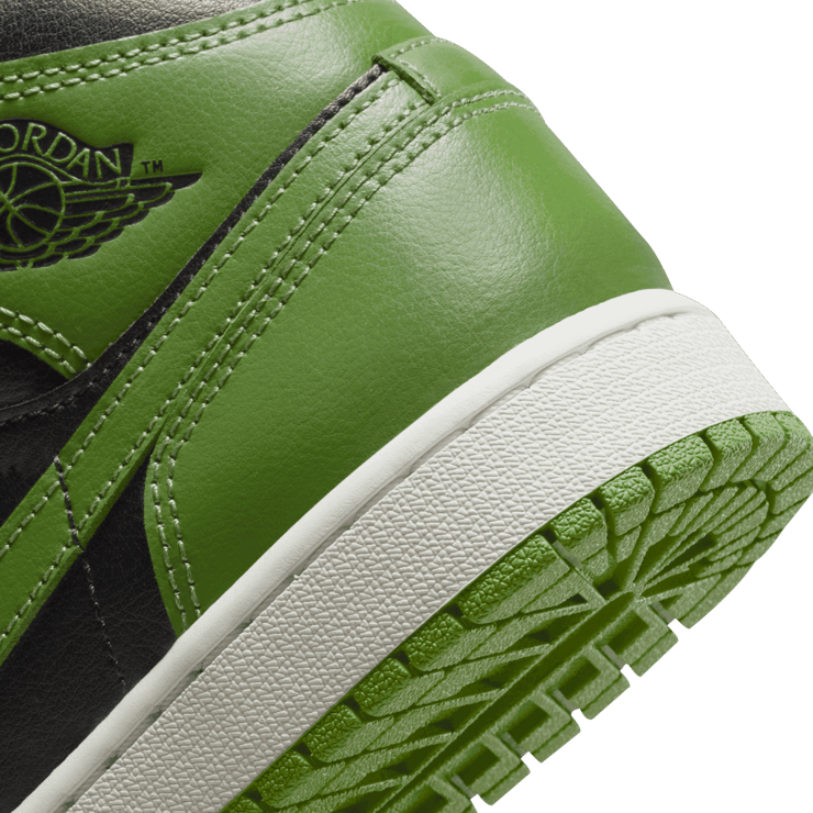 Jordan 1 Mid Black Altitude Green (W) Angle 5