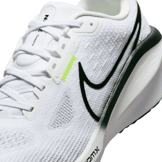 Nike Vomero 17 Road Angle 4