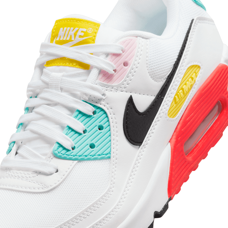 Nike Air Max 90 Angle 2