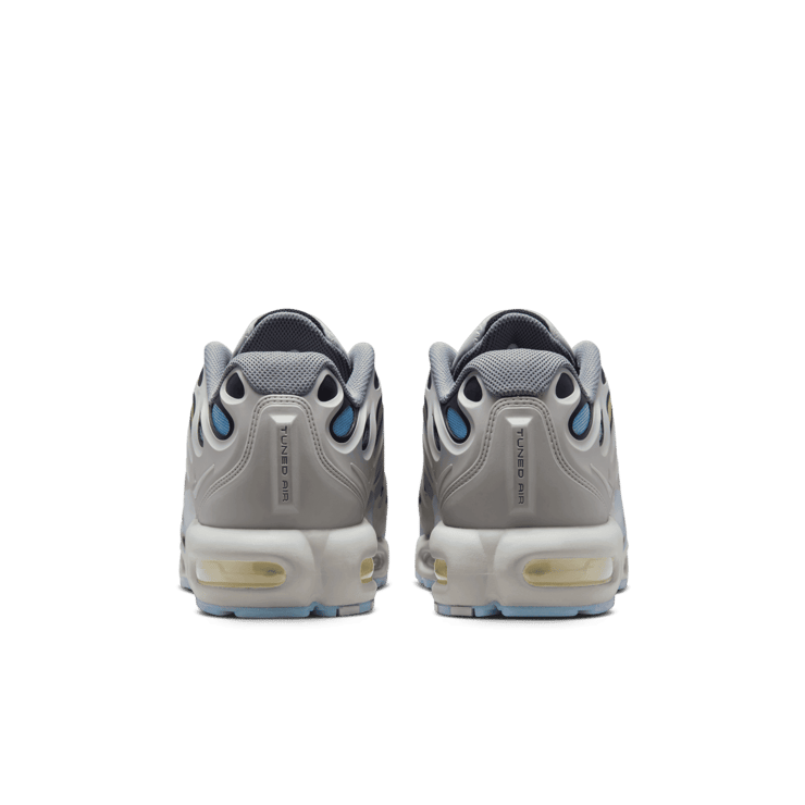 Nike Air Max Plus Drift Light Smoke Grey Angle 3