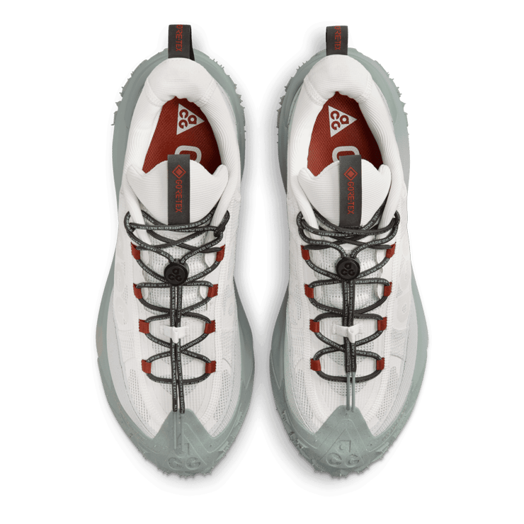 Nike ACG Mountain Fly 2 Low GORE-TEX Angle 1
