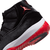 Air Jordan 11 Retro Bred Velvet (W) Angle 5