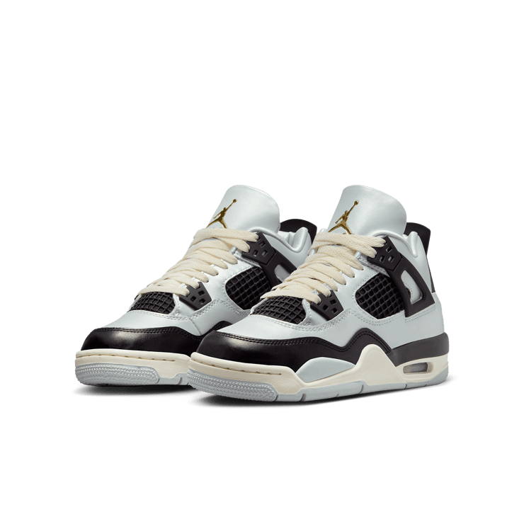 Air Jordan 4 Retro Platinum Gold (GS) Angle 3