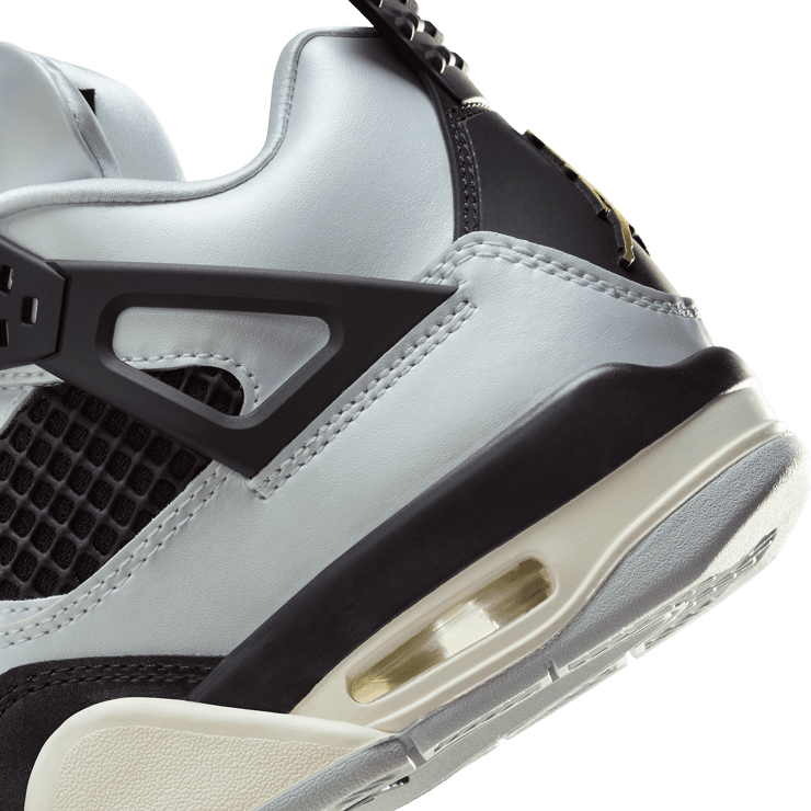 Air Jordan 4 Retro Platinum Gold (GS) Angle 6