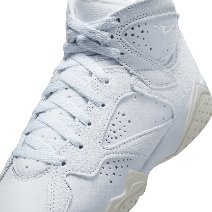 Air Jordan 7 Retro Cobalt Bliss (GS) Angle 4