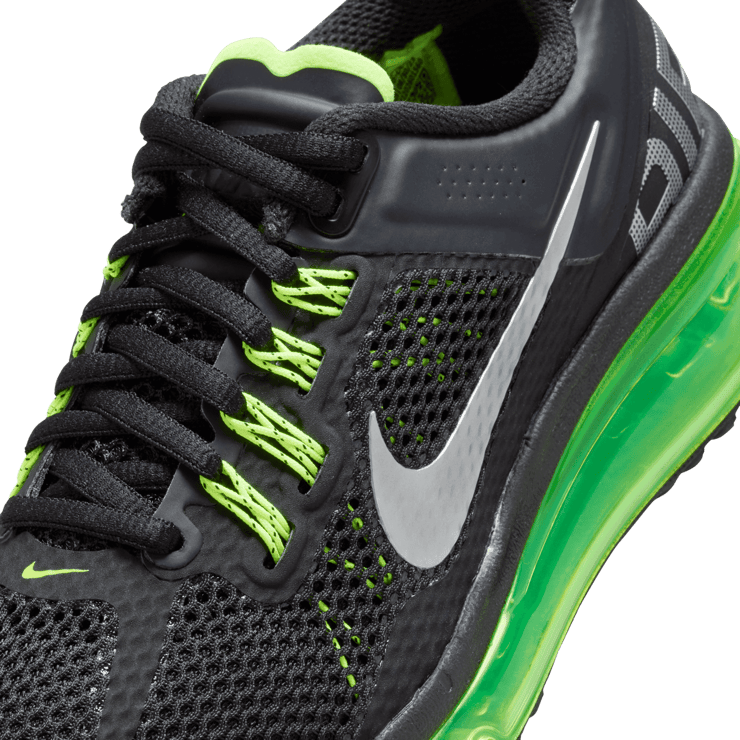 Nike Air Max 2013 Big Kids' Angle 4