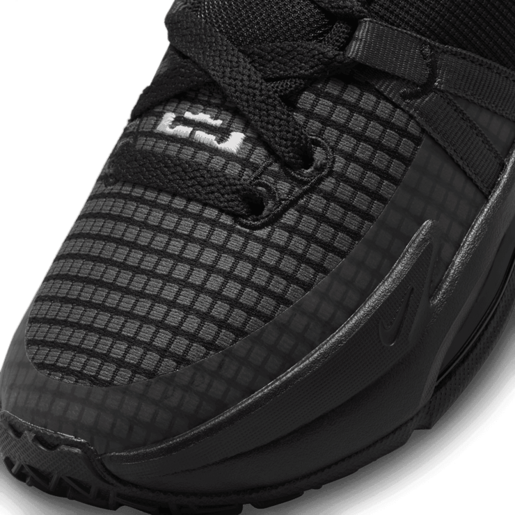 Nike LeBron Witness 7 GS 'Black Anthracite' Angle 3