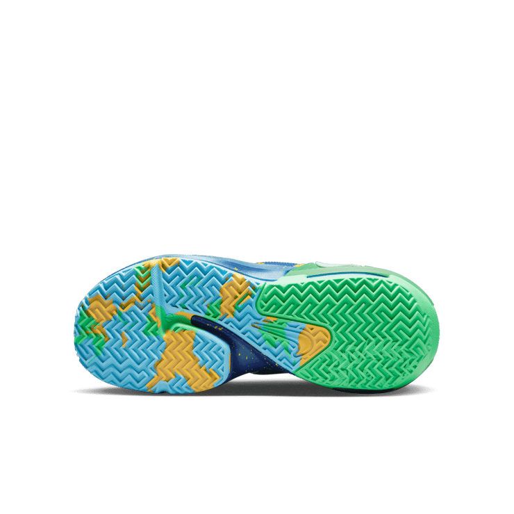 Nike LeBron Witness 7 GS 'Kaleidoscope' Angle 0