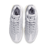 Nike Air Max 95 Grey Fog and Pink Foam Angle 1