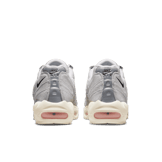 Nike Air Max 95 Grey Fog and Pink Foam Angle 3